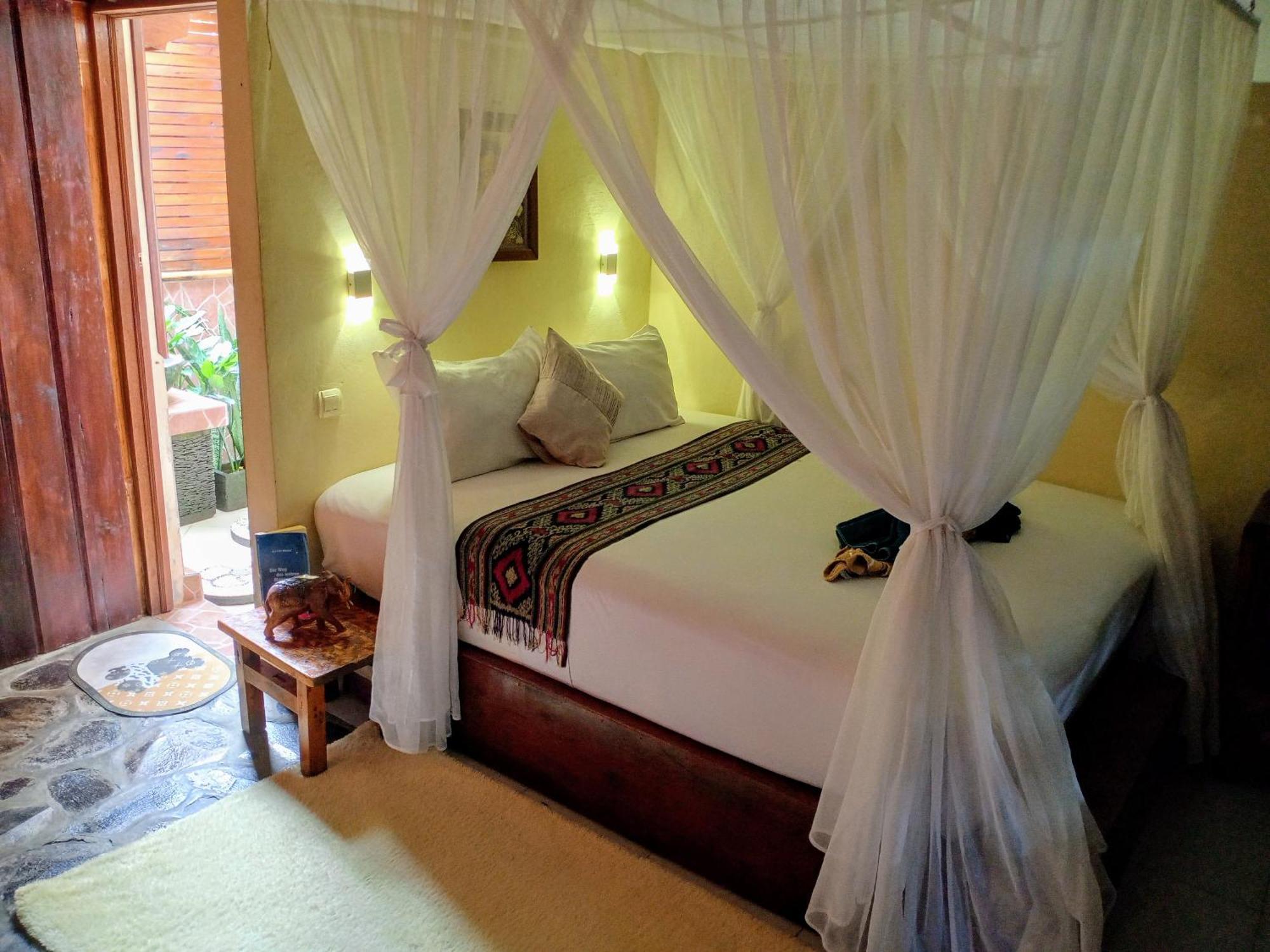 Lafyu Bali Singaraja Exterior foto